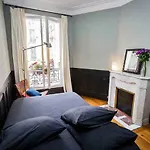 Large & Bright Apartment, Paris, Montmartre-opera, Picturesque Rue Des Martyrs * 파리