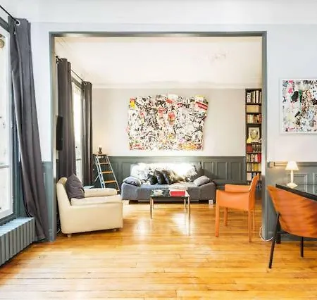 Large & Bright Apartment, Paris, Montmartre-opera, Picturesque Rue Des Martyrs 호텔 파리