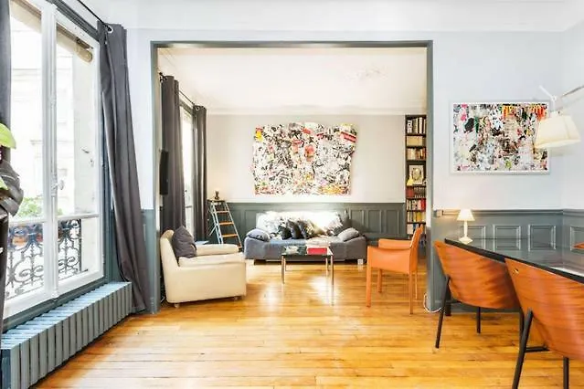 Large & Bright Apartment, Paris, Montmartre-opera, Picturesque Rue Des Martyrs Hotel Paris