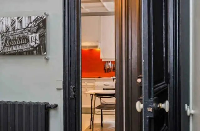 Large & Bright Apartment, Paris, Montmartre-opera, Picturesque Rue Des Martyrs Hotel Paris