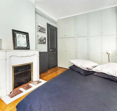 Large & Bright Apartment, Paris, Montmartre-opera, Picturesque Rue Des Martyrs Hotell Paris